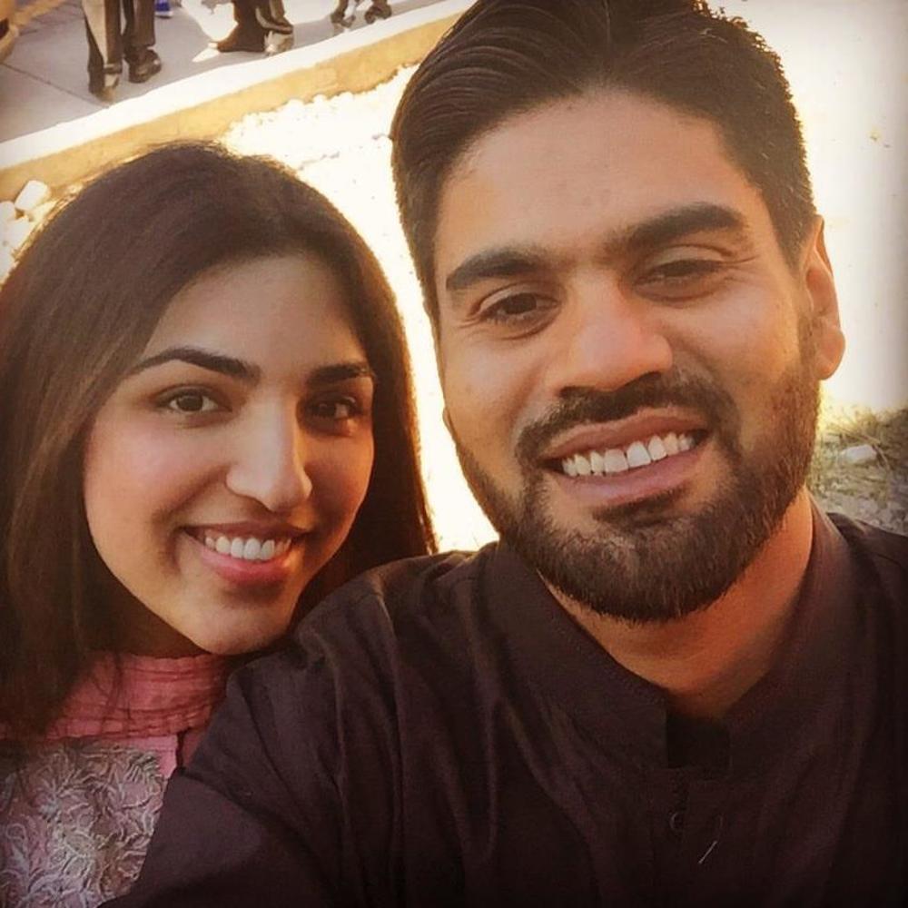 Meet your Posher, Yasna